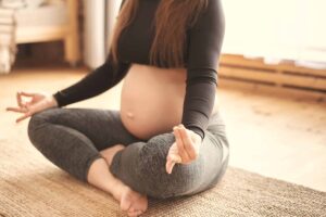 Yoga y Alimentaci贸n para el Embarazo