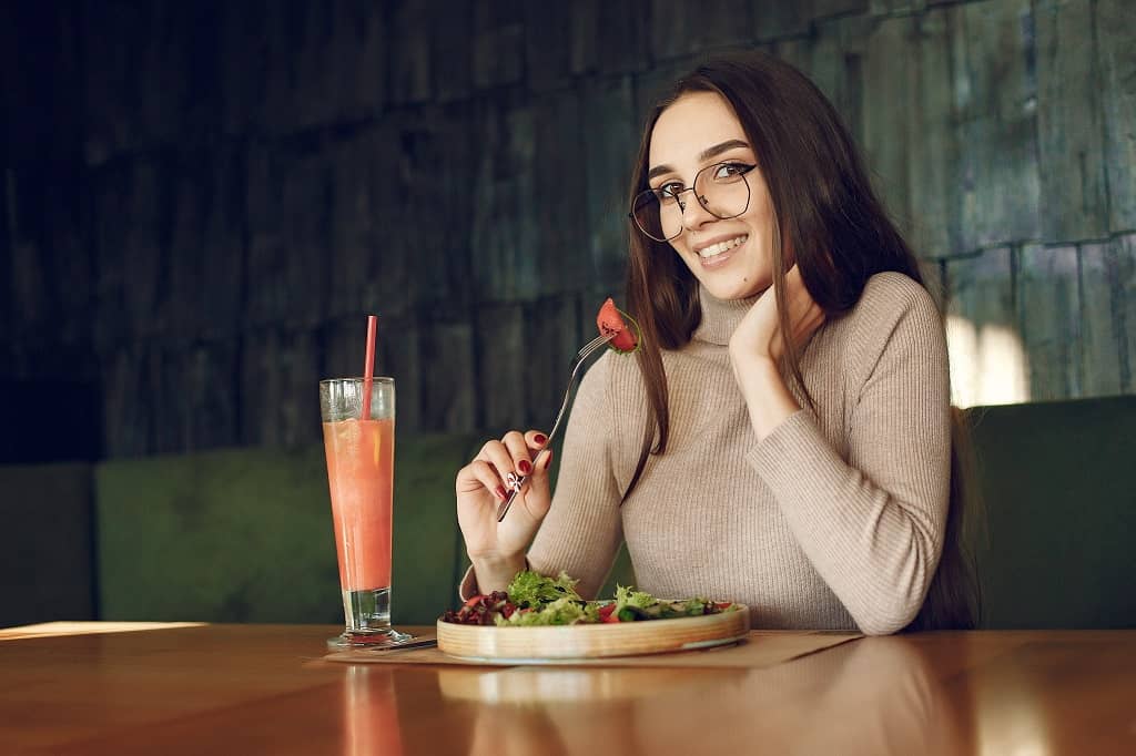 Guía para Escoger Bien en un Menú de Restaurante Pasos para una Elección Saludable