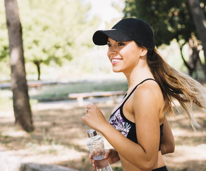 Estrategias Nutricionales para la Preparación Previa a la Actividad Física al Aire Libre